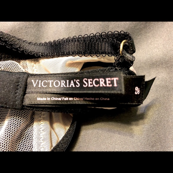 🧚🏽♀️3/$15 Victoria's Secret Sequined Bra - Picture 4 of 5